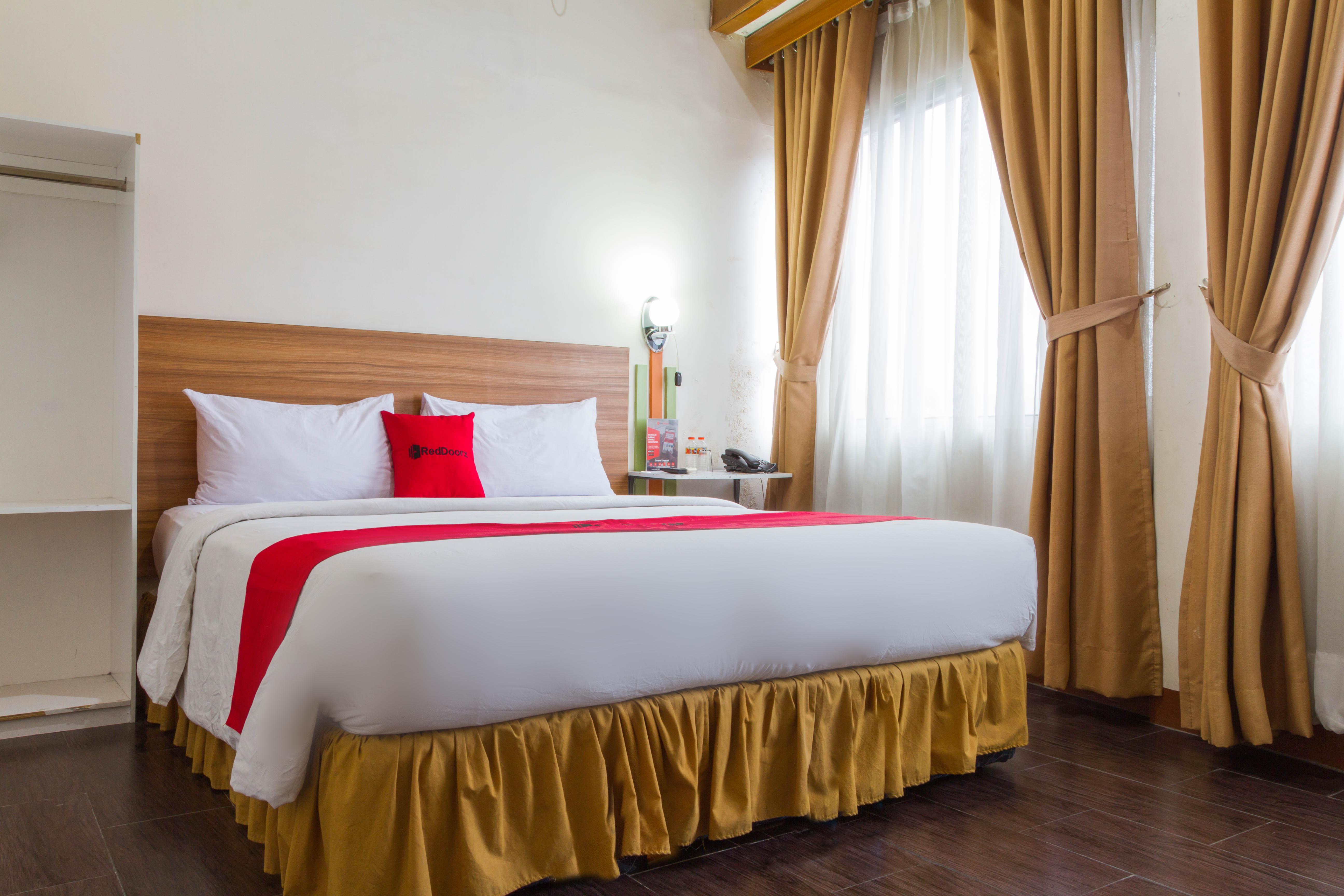 Reddoorz Plus @ Surapati 2 Bandung Luaran gambar